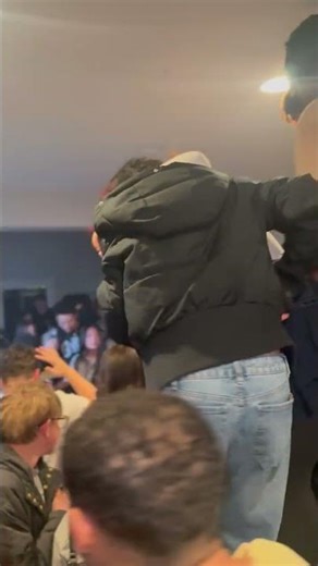 Table collapses during party in Las Vegas, USA