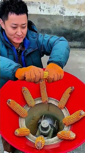 Make Animal Feed Pellets Easily! Watch This Mini Pellet Machine in Action 🔥