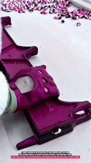 Candy Rope Cutting Tool 40 Piece Manual Portioning Machine for Hard Candy Manufacturing