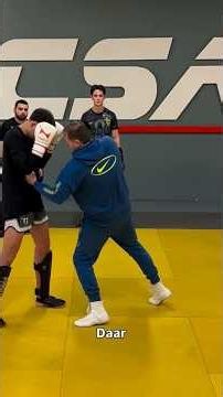 Create the opening – smart setup for the liver shot. This is Dutch Kickboxing at it’s best