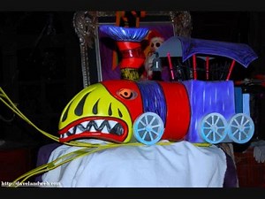 Haunted Mansion Holiday 2001/2002 - Attic BGM