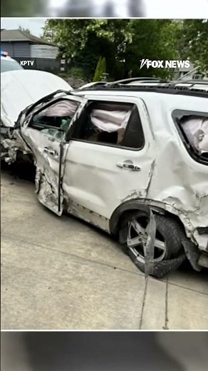 Oregon burglary suspect ends police police chase with VIOLENT crash #shorts #us #police #policechase