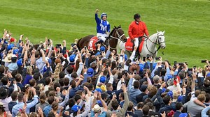 'It was special': Bruce McAvaney re-lives Winx's incredible four Cox Plate wins from 2015-2018