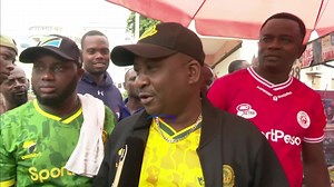 YANGA vs SIMBA: Zisikie tambo na 'majigambo' ya mashabiki wa Yanga na Simba kutoka mtaa wa Posta katikati ya jiji la Mwanza. Mechi saa 9:30 alasiri LIVE #AzamSports1HD #ASFC #NusuFainaliASFC #AzamSportsFederationCup #YangaSCVsSimbaSC #SimbaSC #YangaSC #YangaSimba #WataniWaJadi #KariakooDerby #KombeLaShirikishoLaAzamSports | Azam TV