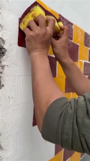 the process of painting walls using a sponge #construction #painting #wall #popular #shorts