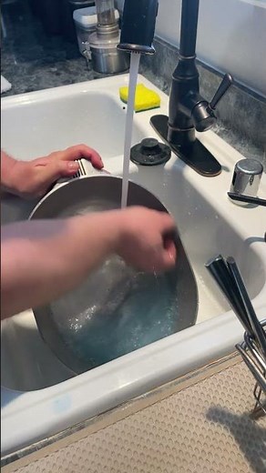 Cleaning my Magnalite pot #fatboicooking #cajuncooking #cajuncookware #magnalite