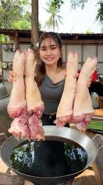 Cooking yummy deep fried pig leg recipe