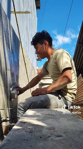 Aplicación de Cernido Rústico en Paredes Exteriores