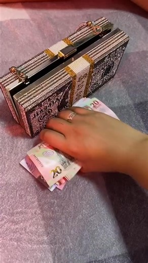 🎨🖌 😜 🥳 🎨 🎨 🎨 🎨 🎨 🎨 🎨 🎨 🎨 🎉 ✨ 🎨🖌 🖼 🎨 🎨🎉✨🎨🖌🖼🎨 ¡Despierta tu estilo con SHEIN! - Curso de Moda y Estilismo 🎨¡El momento perfecto para sumergirte en el fascinante mundo de la moda está aquí! 📣 Curso para jóvenes: "ESTILISMO CON SHEIN" Con entusiasmo, presentamos nuestro exclusivo curso de estilismo con SHEIN en 2025, repleto de diversión y aprendizaje para jóvenes de 12 años en adelante. 📅 Las clases tendrán lugar en persona los días 10, 12, 17 y 19 de noviembre de 2025, d