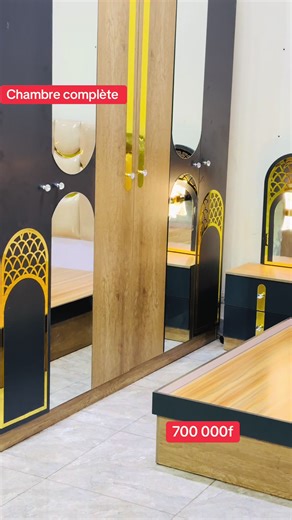 Chambre complète lit 3 places armoire 6 portier avec coiffeuse maintenant disponible ici à Bamako plus d’informations contactez nous au numéro suivant 77477597#QualitéConfirmée #tiktokviral