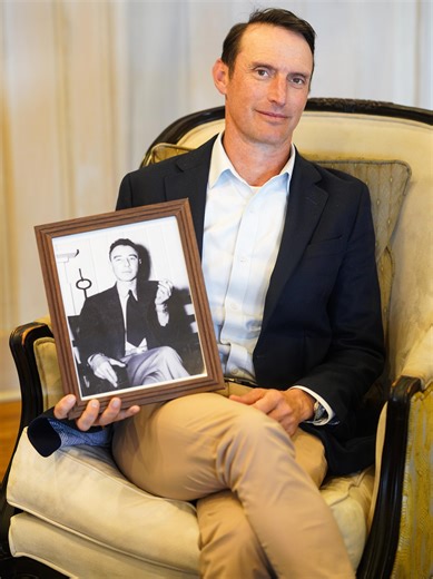 J Robert Oppenheimer's grandson visits Oak Ridge for documentary | Vines