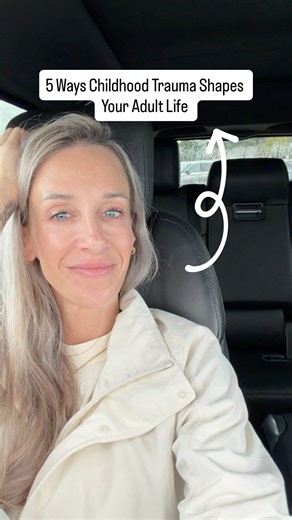 “You’re not broken — you’re patterned. And those patterns were survival.” If you recognize yourself in these trauma responses — hyper-independence, people-pleasing, emotional numbing, fear of conflict, or perfectionism — here are 3 gentle ways to begin healing: 🌿 1. Name the pattern without shame. Your body chose safety over self-expression. Awareness is the beginning of change. 🧠 2. Tend to your nervous system daily. Use somatic practices like grounding, breathwork, or gentle movement to help