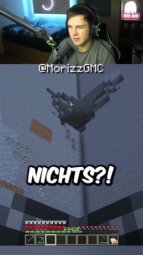 IS MORIZZGMC LOSING HIS 10 YEARS OF HARDCORE MINECRAFT WORLD?!?...😏🥶