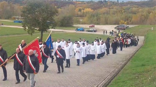 41. rocznica śmierci bł. ks. Jerzego Popiełuszki na tamie we Włocławku. Fotorelacja https://wloclawek.naszemiasto.pl/41-rocznica-meczenskiej-smierci-bl-ks-jerzego-popieluszki-na-tamie-we-wloclawku-zdjecia-wideo/ar/c1p2-28090895 | Włocławek Na Sygnale