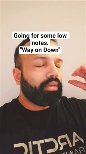 JD Sumner C1 Low Notes. Headphones 🎧 or Bass Speakers 🔊 to hear it. #bass #singer #deepvoice #vocal