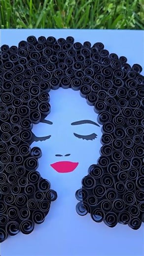 Paper Quilling Curly Hair Lady Portrait #truptiscraft #paperquilling #salondecor