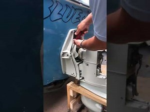 Volvo Penta AQ270 Outdrive Part 12 Removal of Lower Unit from Trandom