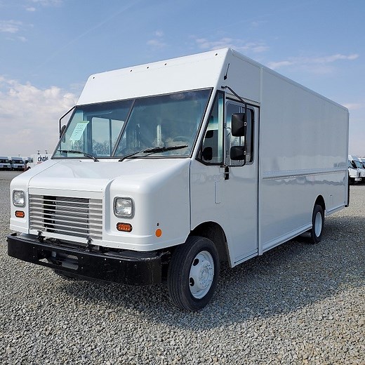New Ford F59 Utilimaster 18’ P-1000 | Commercial Truck and Work Truck Leasing & Financing | FedEx Contractor Vehicles