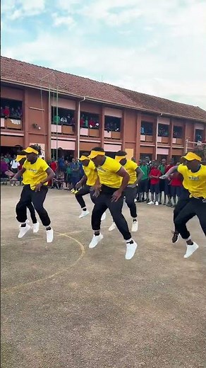 ALIEN SKIN ( BAWE BAWE) LIVE PERFORMANCE