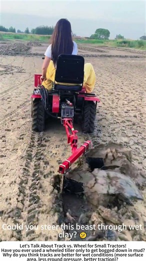 Crawler Micro‑Tiller – Small Machine, Big Grip 🌾🚜