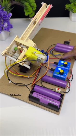 XR Creation on Instagram: "Update version missile launcher with servo motor #dcmotor #youtubeshorts #diy #missile #experiment"