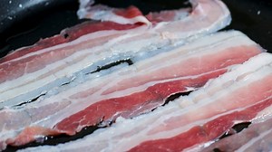 1+ Free Grease 4K & HD Stock Videos