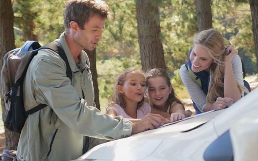 10 safety precautions to take while traveling overseas