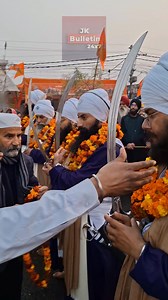 Pawan Sharma, Wel come 5 Pyara with Flower Garland at Nagar Kirtan at Brij Nagar. | JK Bulletin 24X7
