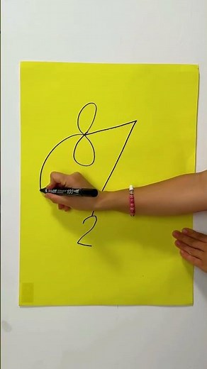 🐭CAN YOU DRAW ON YOUR FOOT? LOL! Look at This CUTE MOUSE! 🦶🎨 #shorts #art