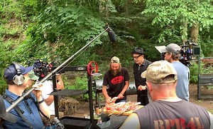 Jeff Goldblum gets a lesson in bird calls from Jitterbug ! | BBQ Pit Boys