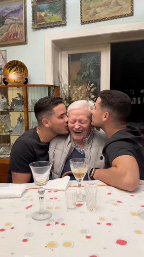 A fost o despărțire grea. Dar de data asta a fost diferită. Bubu nu a plâns. A fost foarte mândru. S-a uitat la noi și ne-a zis “Casa noastră aici este și a voastră. Vă așteptăm.” | Alex Vali Idomir