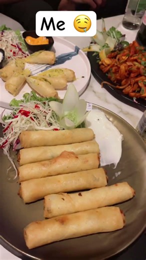 Thats me..!! #foodie #airhostess #mom #youtube