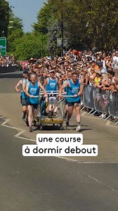 Ils sont fous, ces Anglais ! Dans les collines du Yorkshire, une course totalement insolite rassemble des équipages dont le but est de courir sur une distance d’environ 4 km… en portant un lit de 60 kg ! Un parcours semé d’embûches mais pour la bonne cause : rassembler des gains au profit d’une association caritative. Retrouvez ce défi loufoque et bien d’autres dans notre émission « Drôles d’exploits » diffusée sur France 3 et sur la plateforme france.tv mercredi 14 août | Faut Pas Rêver
