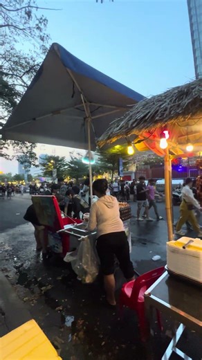 Happy Khmer new year by Tob street duck fast food 0963105050 Phnom Penh #cambodianfood