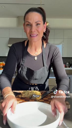 Easy Baba Ghanoush Recipe with 4 Ingredients