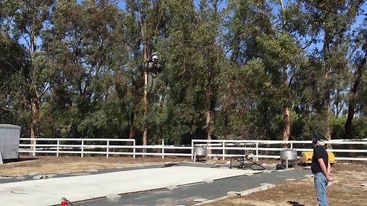 David successfully flight tests the new JB-10 which incorporates a slew of new mechanical and electronic upgrades. | JetPack Aviation