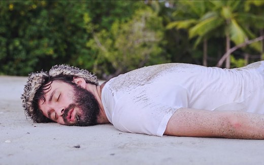 【AJR】Christmas In June官方MV