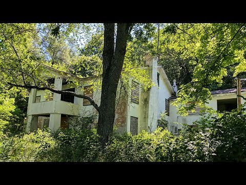 Abandoned House on the Hill - Louisville KY