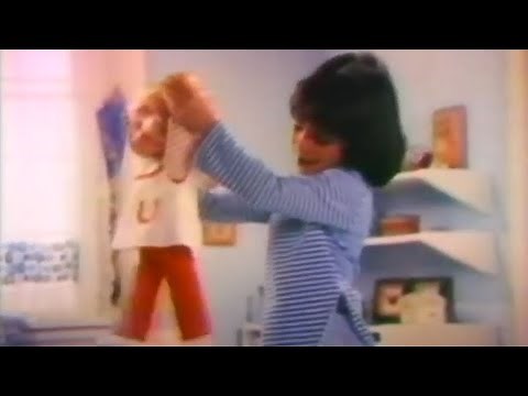 Walking Baby Loves You - from Hasbro (Commercial, 1975)