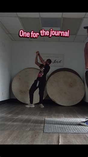 My Krump lvls and ground work is getting better 👀. #krumping #krumptraining