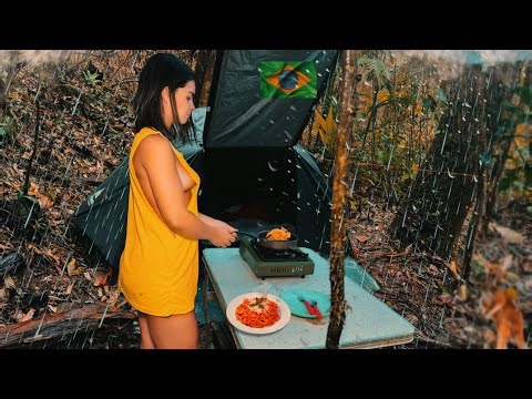 ACAMPAMENTO DE LUXO SOB FORTE CHUVA E FRIO NA SELVA