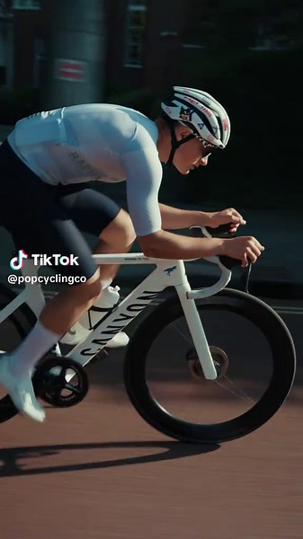 Premium Cycling Socks for Performance and Comfort