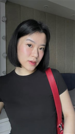 Michelle Febrianne on Instagram: "a little flush makes all the difference ❤️ @houseofhur_id moist ampoule blusher shade Ruby Red — dewy, hydrating, and blends beautifully on skin. @stylekorean_indonesia #stylekoreanindonesia #houseofhur #grwm"