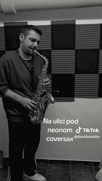 Na ulici pod neonom,samouk cover #naulicipodneonom#gipsymusic #Saxmusic #Romanigili #Musicsax