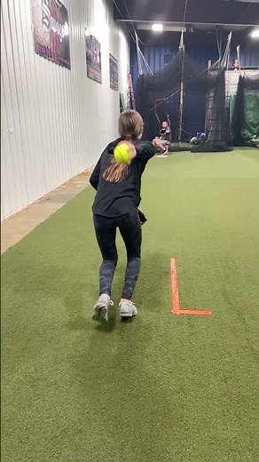 Middle school power 🥎🫶🏼#softball #improvement #pitchingcoach #softballpitching #pitchinglessons