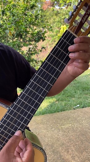 Frases en el requinto #Master #guitarclass | Cristhian Valencia requinto