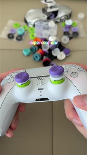 Exclusive Deals on PS5 and Xbox Controllers