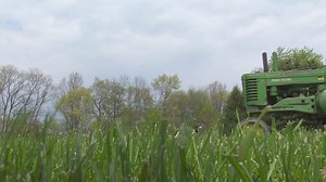 78K views · 1.9K reactions | Michigan collector with a classic Deere Machinery Pete U.S. Farm Report AgDay Farm Journal @JohnDeere - the best machine John Deere John Deere Tractors John Deere Tractors Antique John Deere Tractor Collectors | Tractor Tales | Facebook