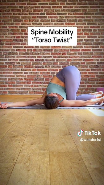 Yoga Tutorial: Torso Twist for Spine Mobility