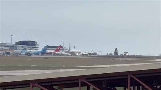 111K views · 919 reactions | OE-LDM Douglas DC-6B áthúzás Budapesten | Western Hungarian Spotter"s | Facebook